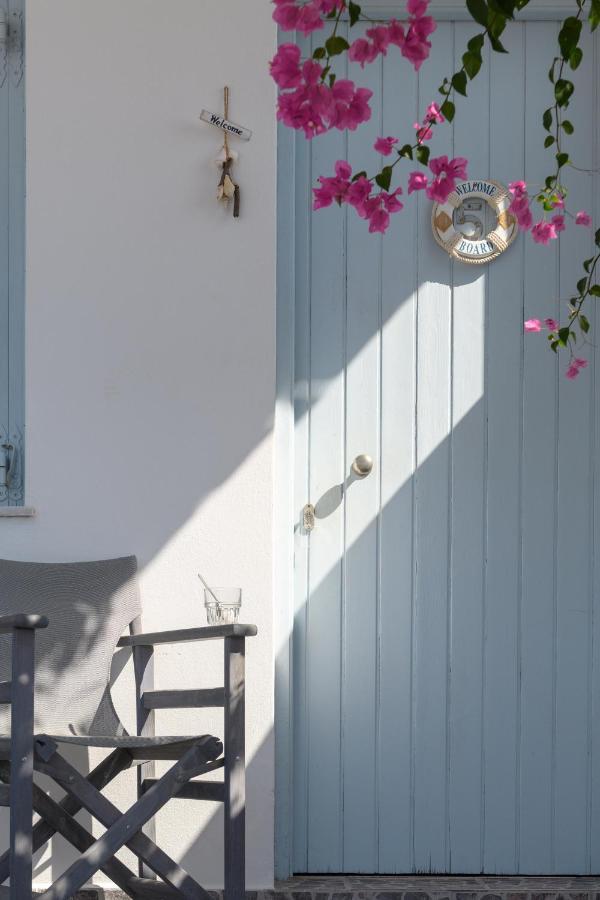 Κalamitsi Rooms & Apartments Kímolos Eksteriør billede
