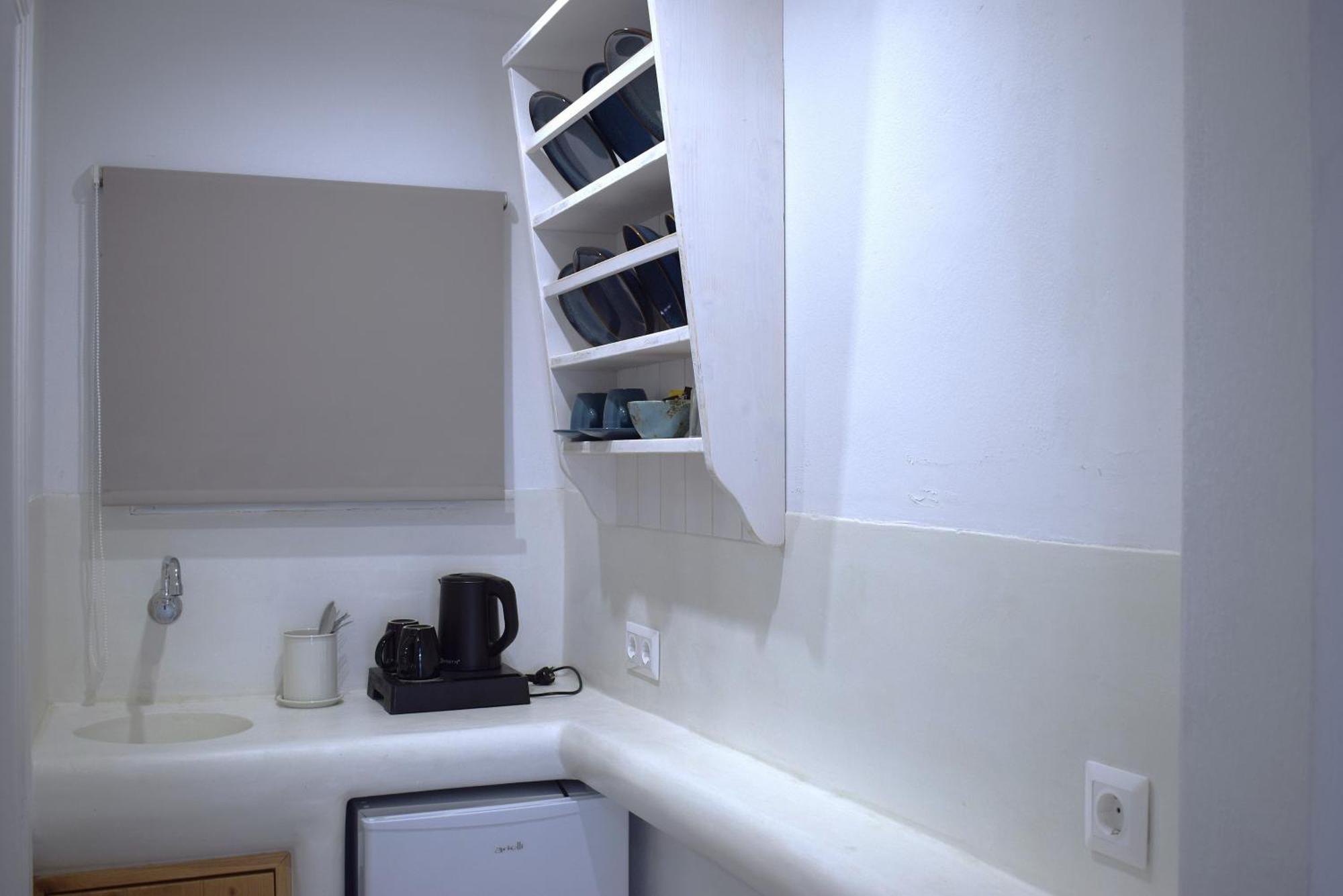Κalamitsi Rooms & Apartments Kímolos Eksteriør billede